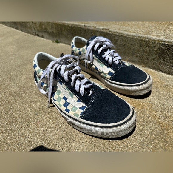 Men’s Vans. Size 10. Blue checkered. - Picture 2 of 7
